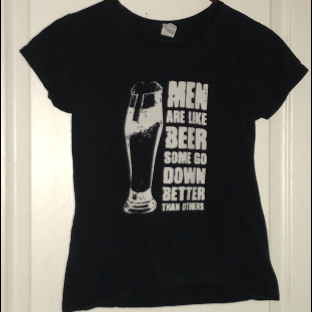 “Men are like beer” t-shirt xs